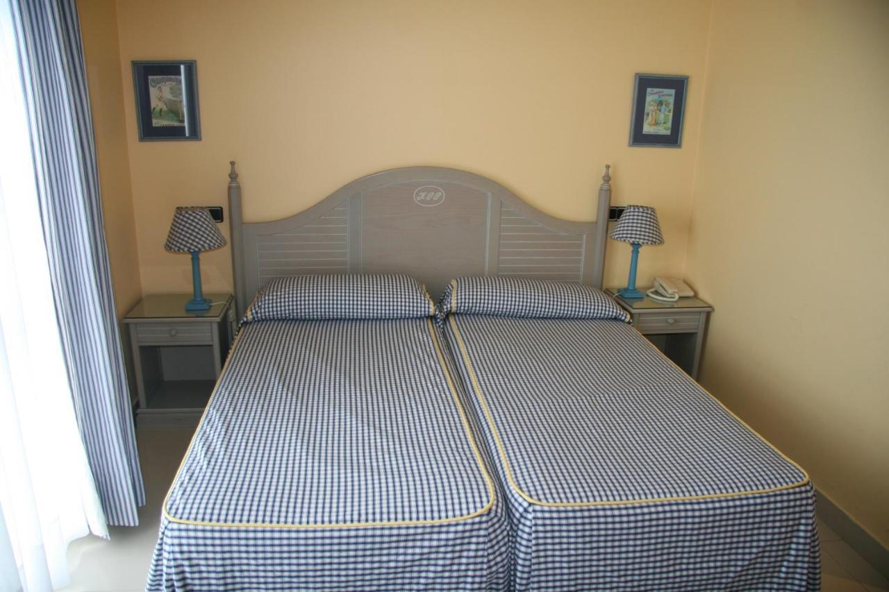 Hotel Pineda Playa Noja Oda fotoğraf